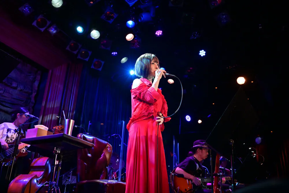 「年をとるのも悪くない」中森明菜、還暦ステージで響かせた“いま”の歌声【ライブレポート】