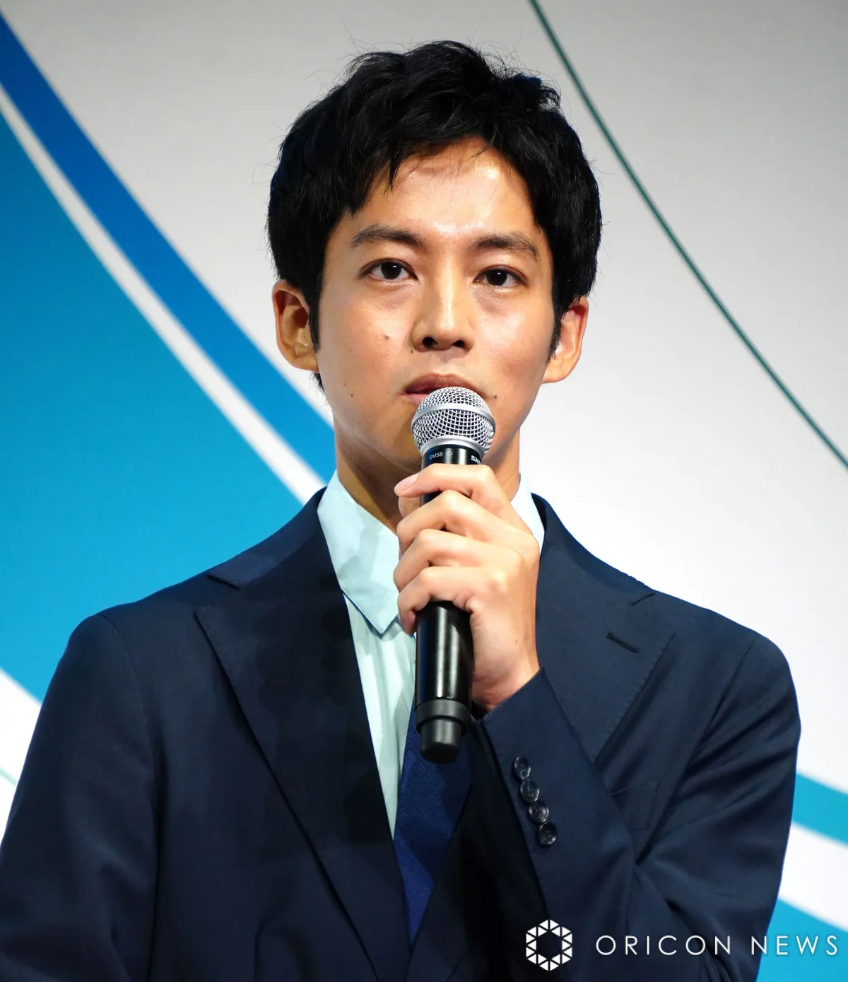松坂桃李、CM撮影でガッカリしたことを告白「半分芝居で半分本気」
