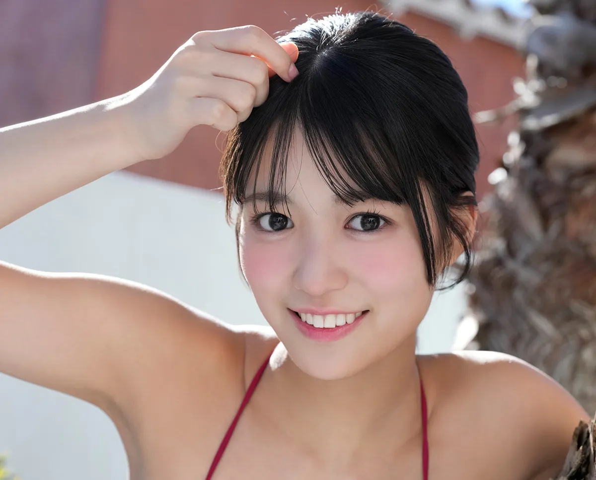 #Mooove!の赤色担当・赤間四季、『週プレ』で見せる成長したグラビア「大人な撮影になったかな」