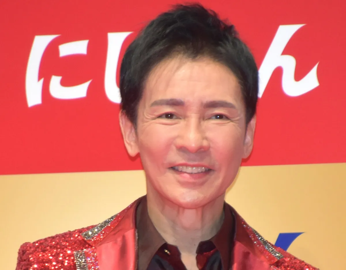 【音楽の日】69歳・郷ひろみ、炎天下の屋外で豪華ステージ　圧巻2曲パフォーマンスに反響「若くて衝撃的」「ポジティブパワー最強」