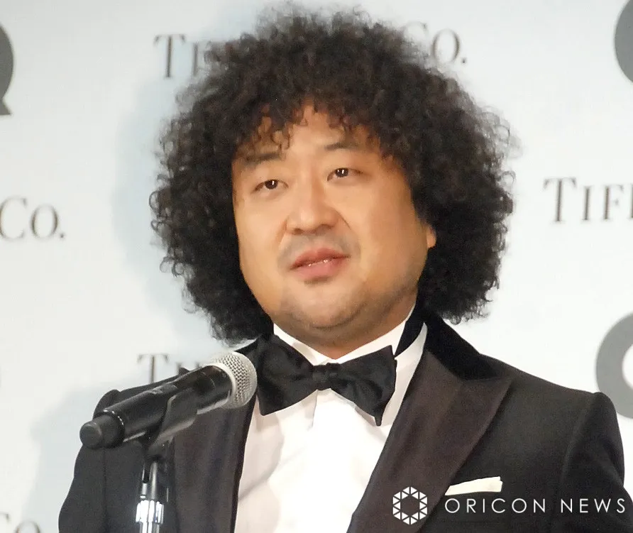 葉加瀬太郎、長女と“顔出し”2ショット「かわいいお嬢さん」「仲良し親子」　妻は高田万由子
