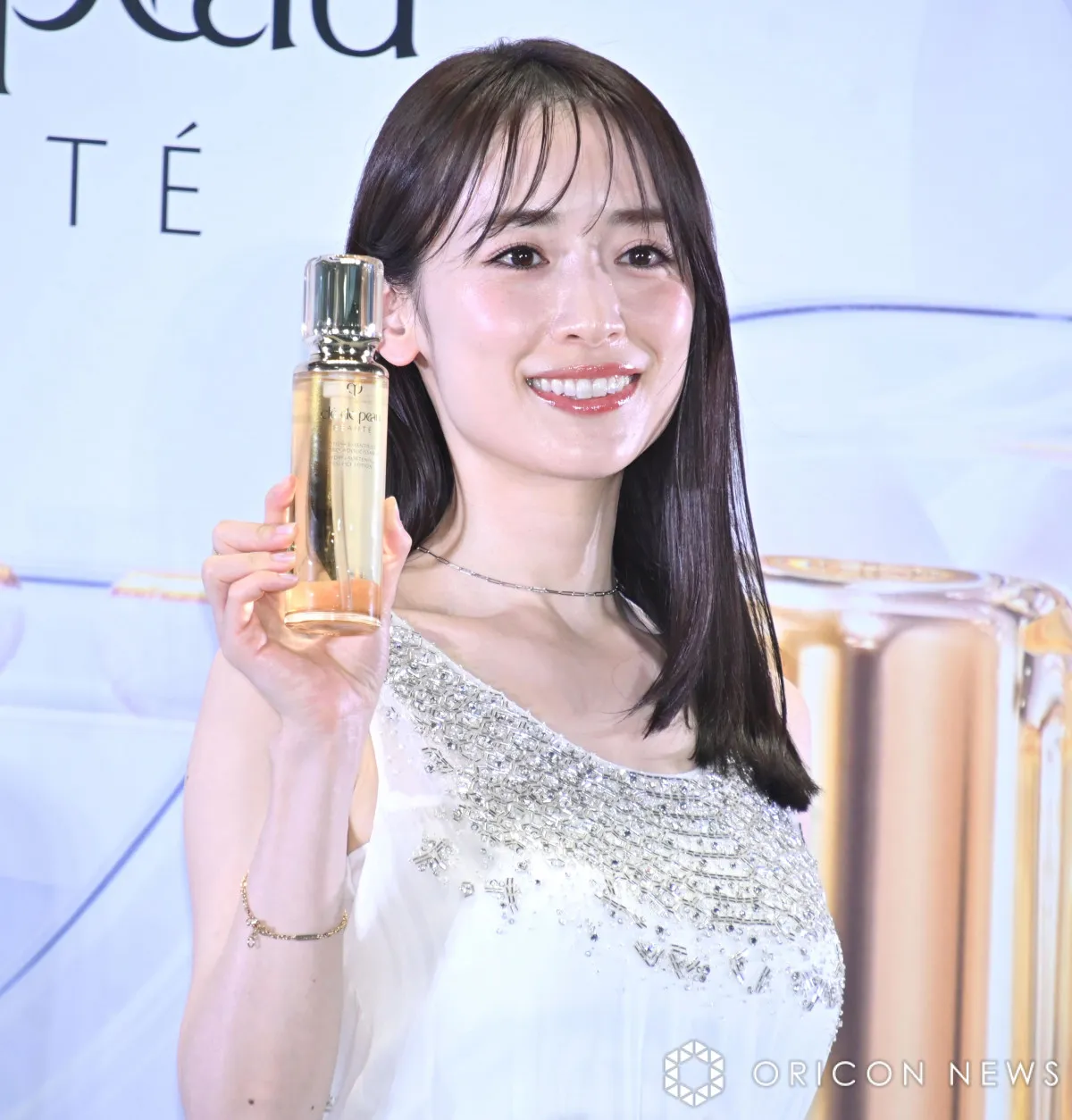 泉里香、結婚発表後初公の場「これからいろんなことを楽しみながら過ごしていきたい」　夫はサッカー日本代表・谷口彰悟