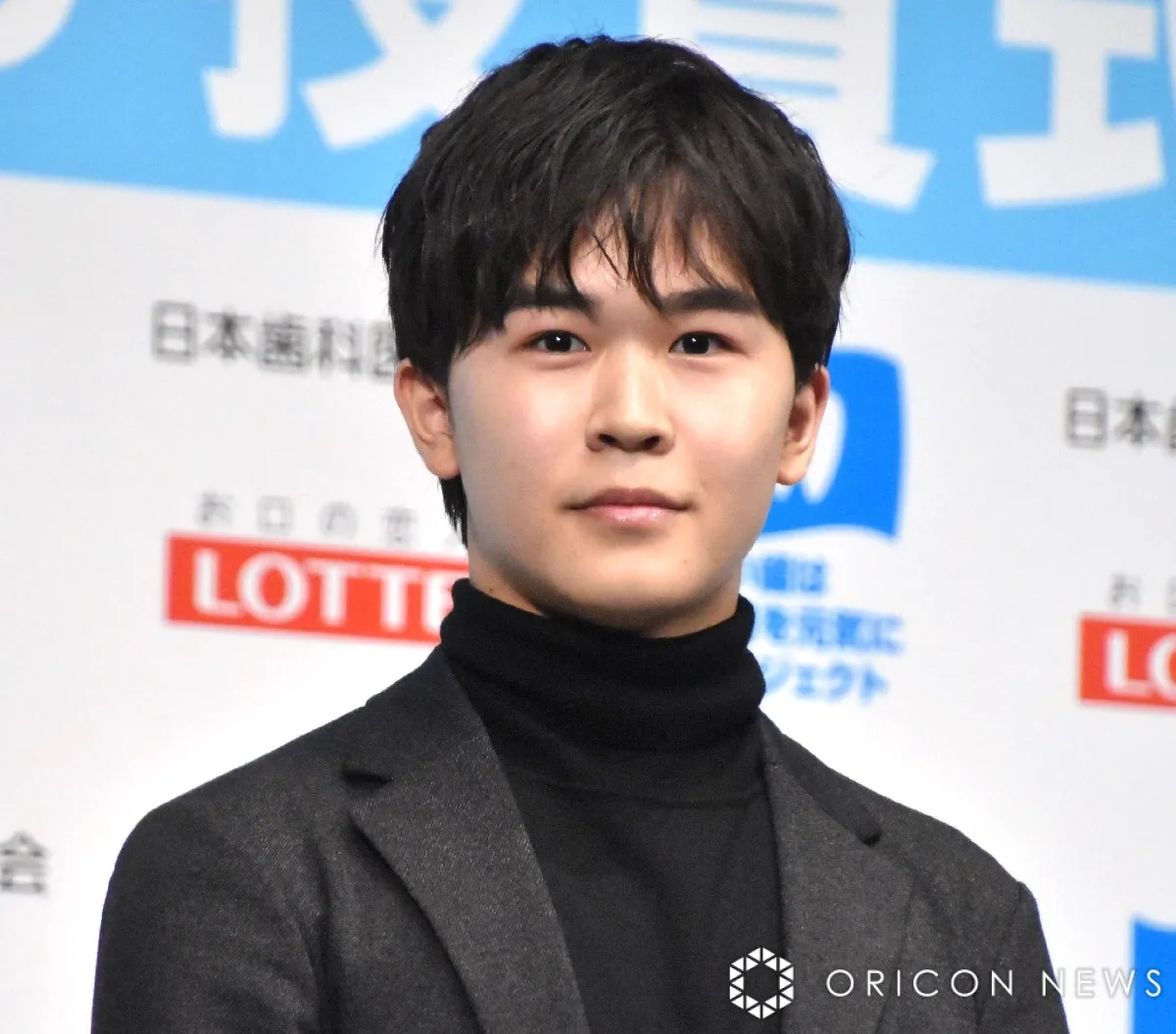 21歳・鈴木福、大人っぽい黒ジャケットコーデに反響「ビジュいい」「着こなしてる~」「いつの間に大人に」