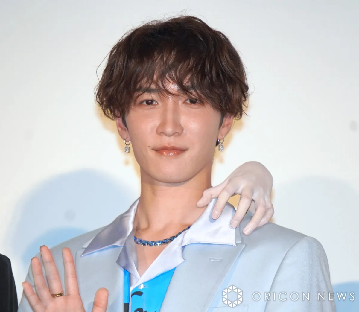 渡辺翔太、畑芽育から素顔暴露に汗だく　ファンも“ヒェ～”「好感度が地の果てまで…」