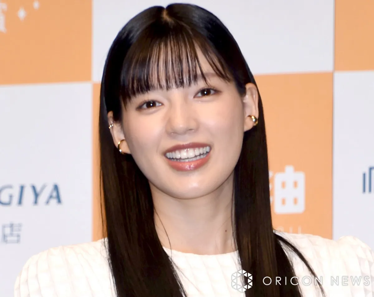 石井杏奈、大胆「イメチェーーーン」　 黒髪→“念願のハイトーンヘア”披露「やっとできたぁ」
