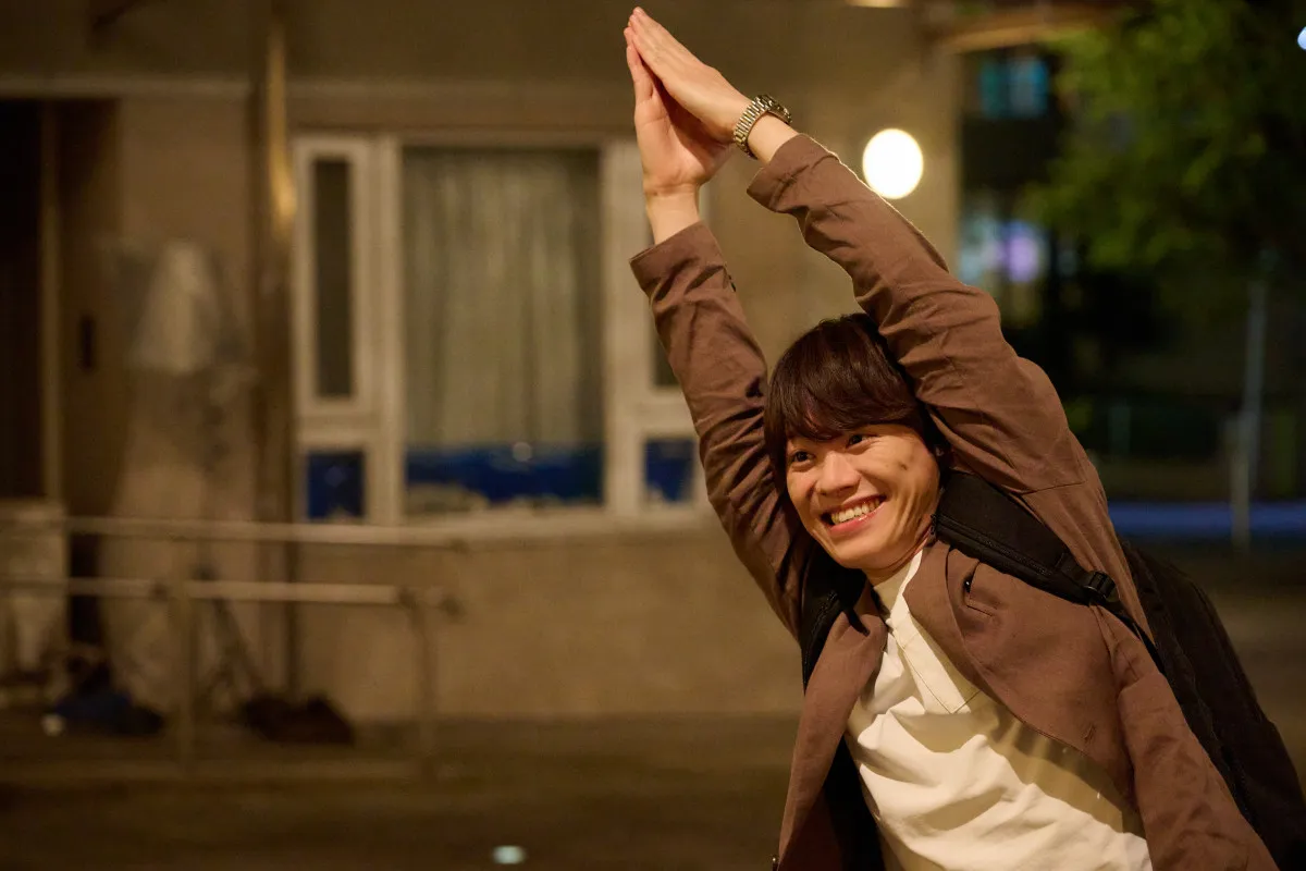 大橋和也“優我”、一発ギャグ成功なら渋谷凪咲“花”とお付き合い!? 『リベンジ・スパイ』第4話あらすじ