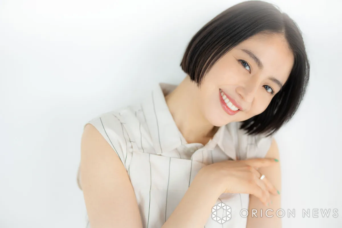 長澤まさみ、美スタイル際立つファッショングラビアに反響「美しい」「めちゃくちゃカッコイイ」　先輩・野波麻帆がスタイリング手がける
