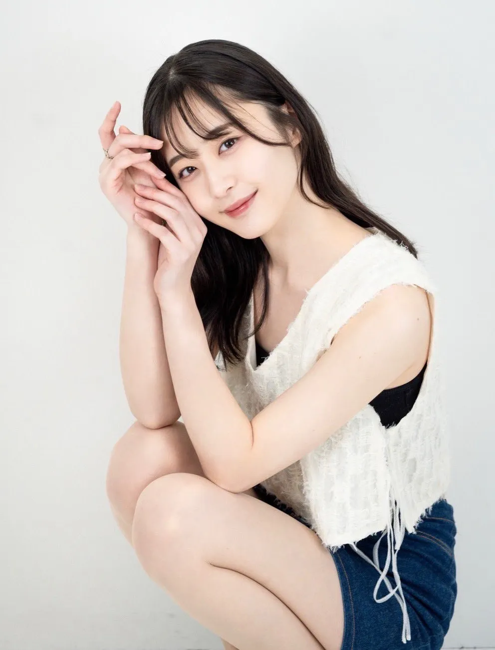 美くびれスレンダーボディの『美少女図鑑AWARD 2025』8冠・高桑凜羽、週プレ掲載先行カット&デジタル写真集表紙解禁