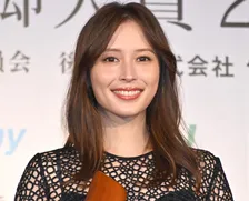 広瀬アリス、話題の“全身タイツ”の全貌披露　反響相次ぐ「一流女優すぎる」「そりゃ褒められるわ」