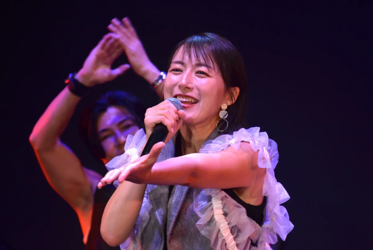 大島由香里、“堂々”歌手デビュー決定　楽曲提供の所ジョージもサプライズで登場