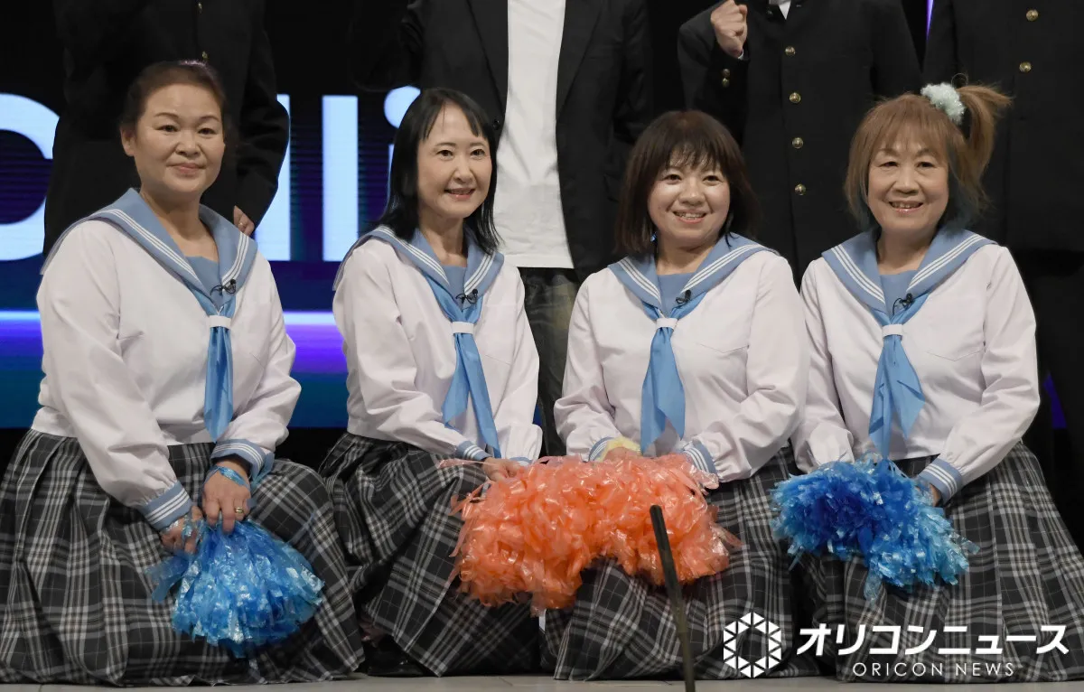セーラー服4人組「おばちゃんズ」なんばグランド花月で躍動…「13歳です（笑）」　間寛平＆ガガガSPコラボ新曲