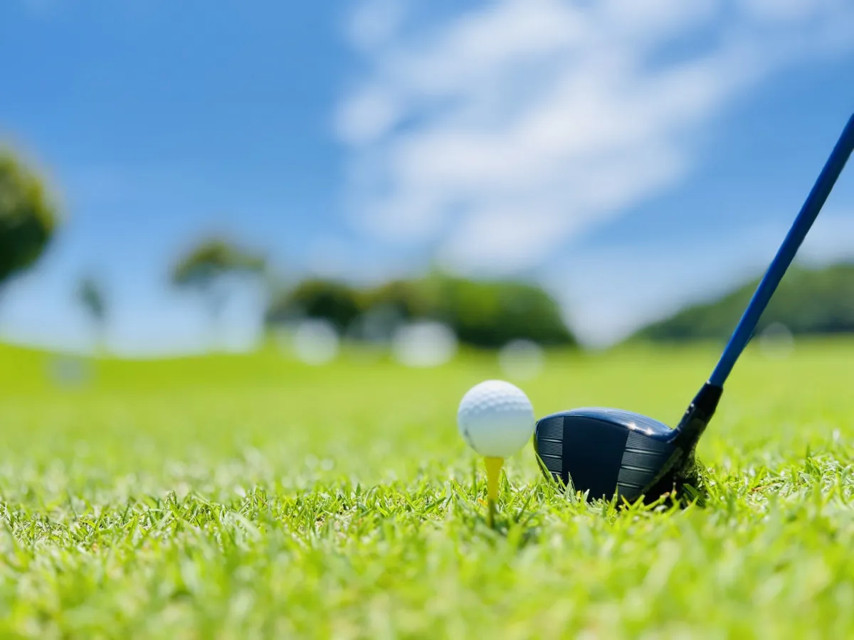 女子ゴルフ都玲華『文春報道』で謝罪　“30歳上”石井忍コーチとの交際に終止符　コーチ契約も解消「両親を悲しませることは出来ない」