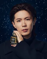 Number_i神宮寺勇太「魔法にかかりそう」、ホリデーな世界観で魅了　ジバンシイ ビューティー新ビジュアル公開