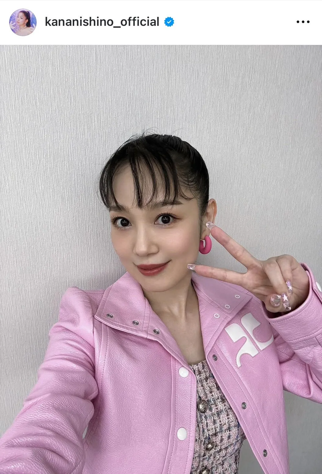 36歳・西野カナ、超ミニ×ロングブーツの着こなしに大反響「ギャルくてかわいい」「スタイルもセンスも最高」