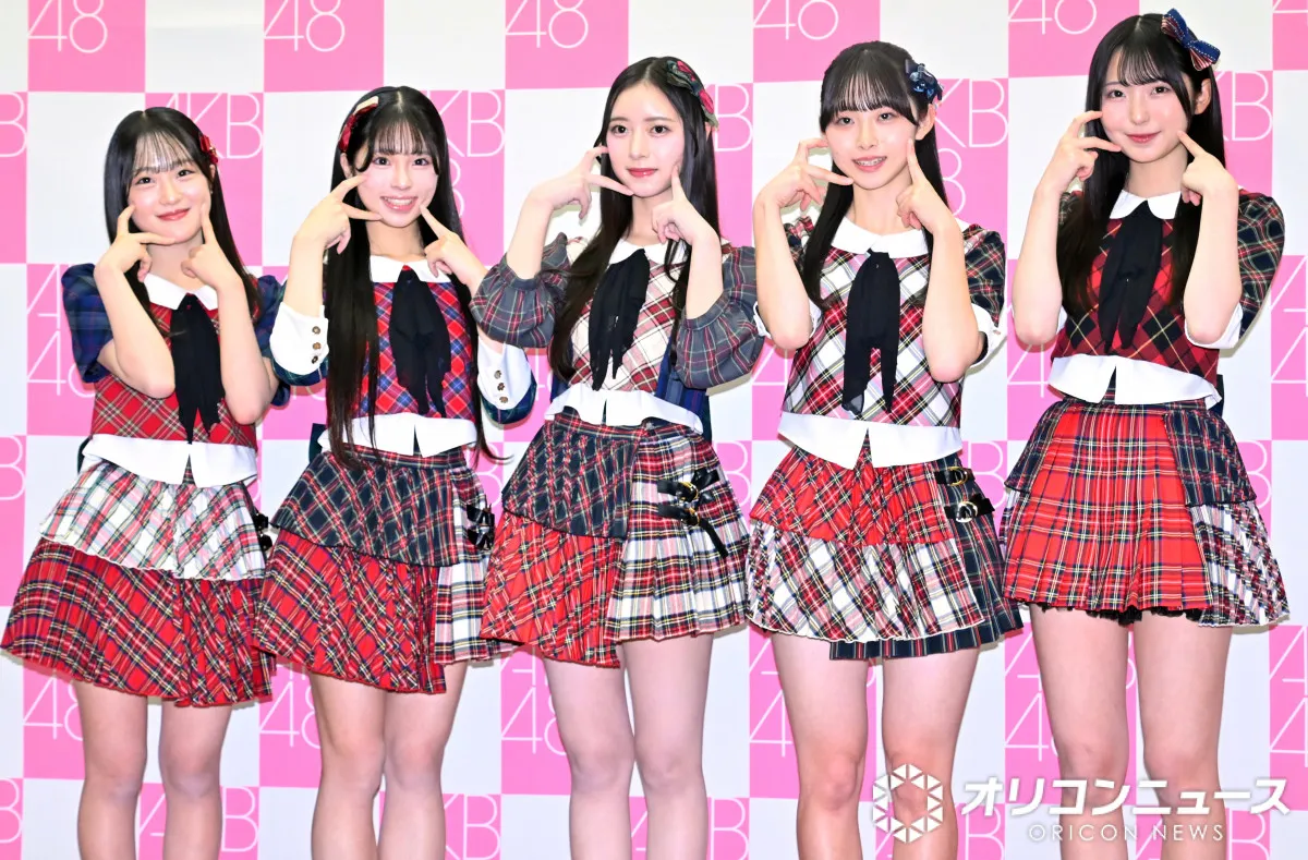 AKB48、“21期生”5人が日本武道館で初ステージ　3人が「センターを目指したい」