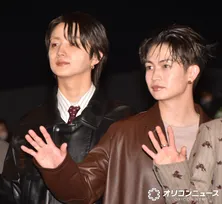 綱啓永＆BE:FIRST JUNON、舞台あいさつ直前に白熱の対決「本気でぶつかりたい」「実力が拮抗」