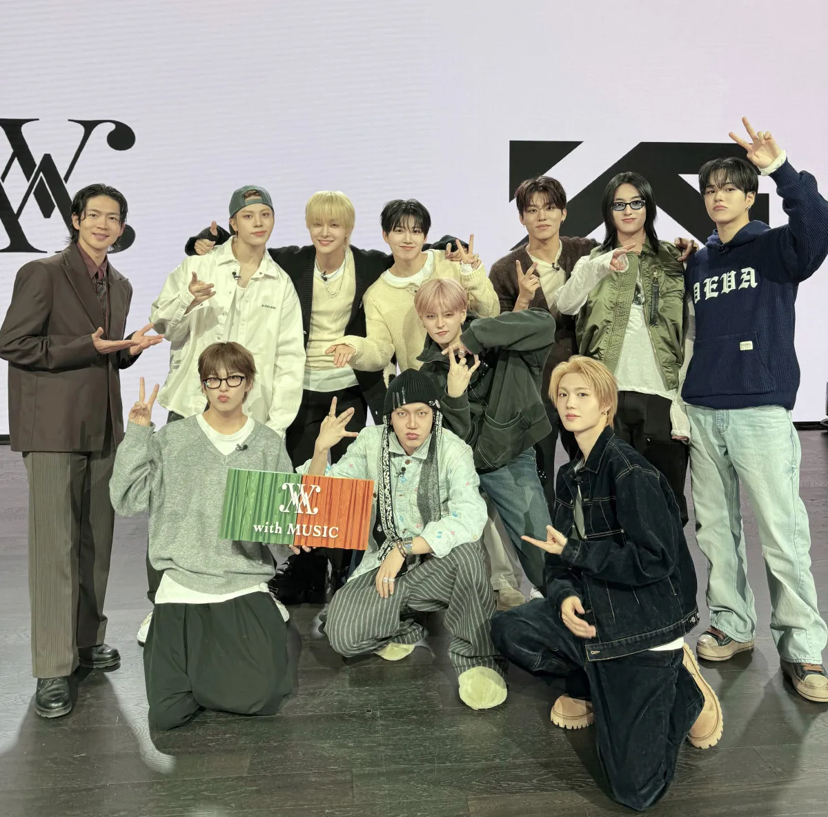 松下洸平、韓国・YG本社に日本メディア初潜入　TREASUREが案内＆2曲披露