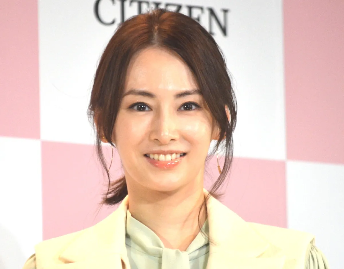 北川景子、“2人の子ども”と仲良しショット「母と姉弟」「心が和みました」　『ばけばけ』で高石あかり＆板垣李光人と共演