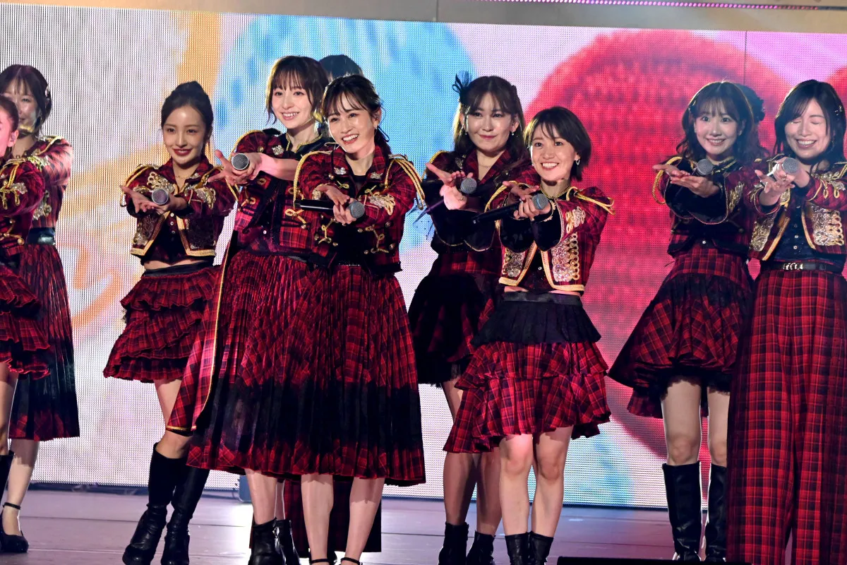 AKB48 20周年記念コンサートのエンドロールにファン注目「まゆゆの名前が…」「一番泣いた」