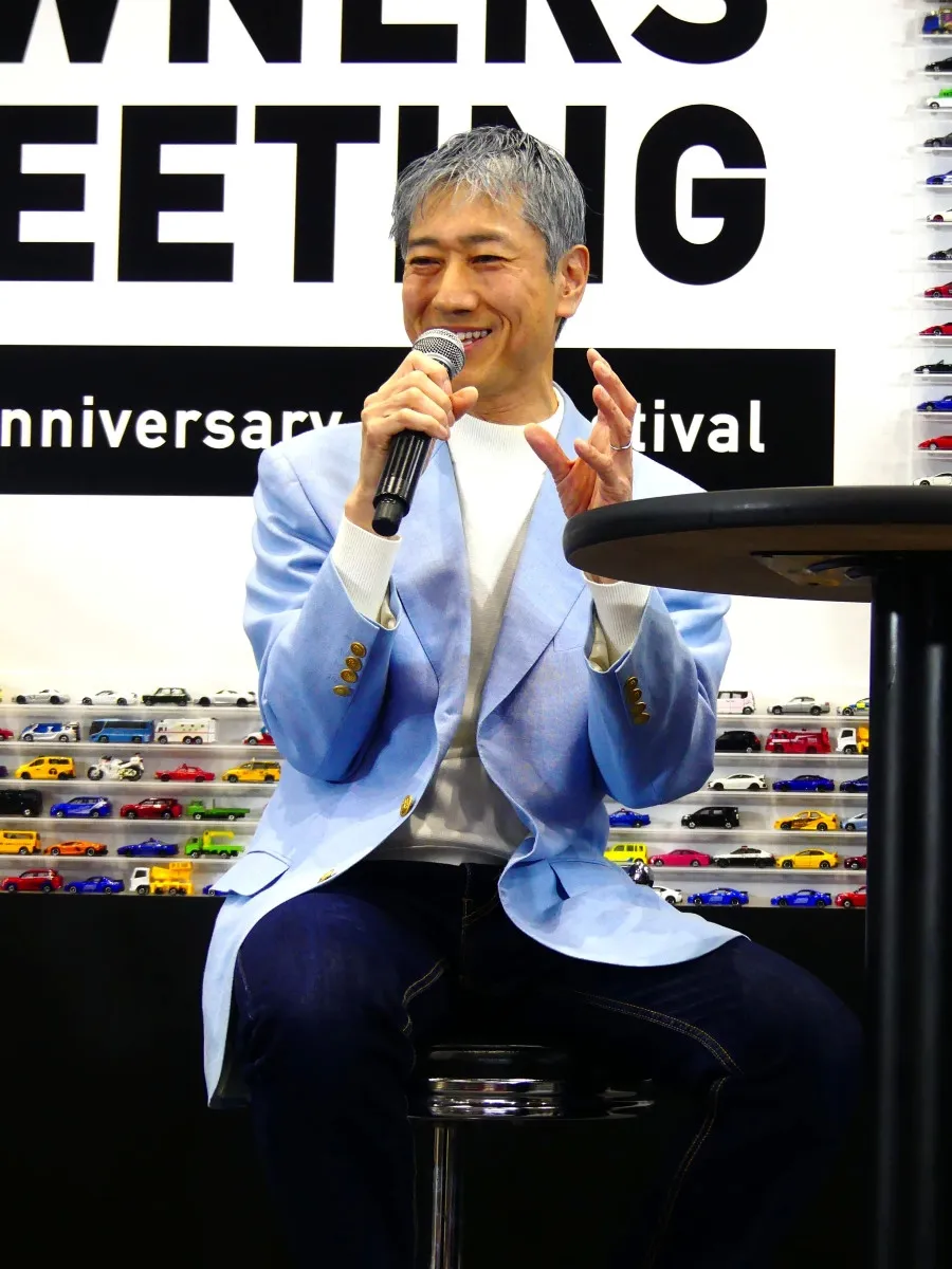 トミカ“どう魅せる？”　コレクターがディスプレイ術を公開　55周年イベントで明かされた“飾り方のコツ”とは？