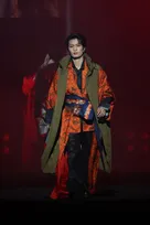 『TGC 広島』那須雄登がランウェイデビュー　小園海斗＆渡辺リサ夫妻の初ペアウォークも