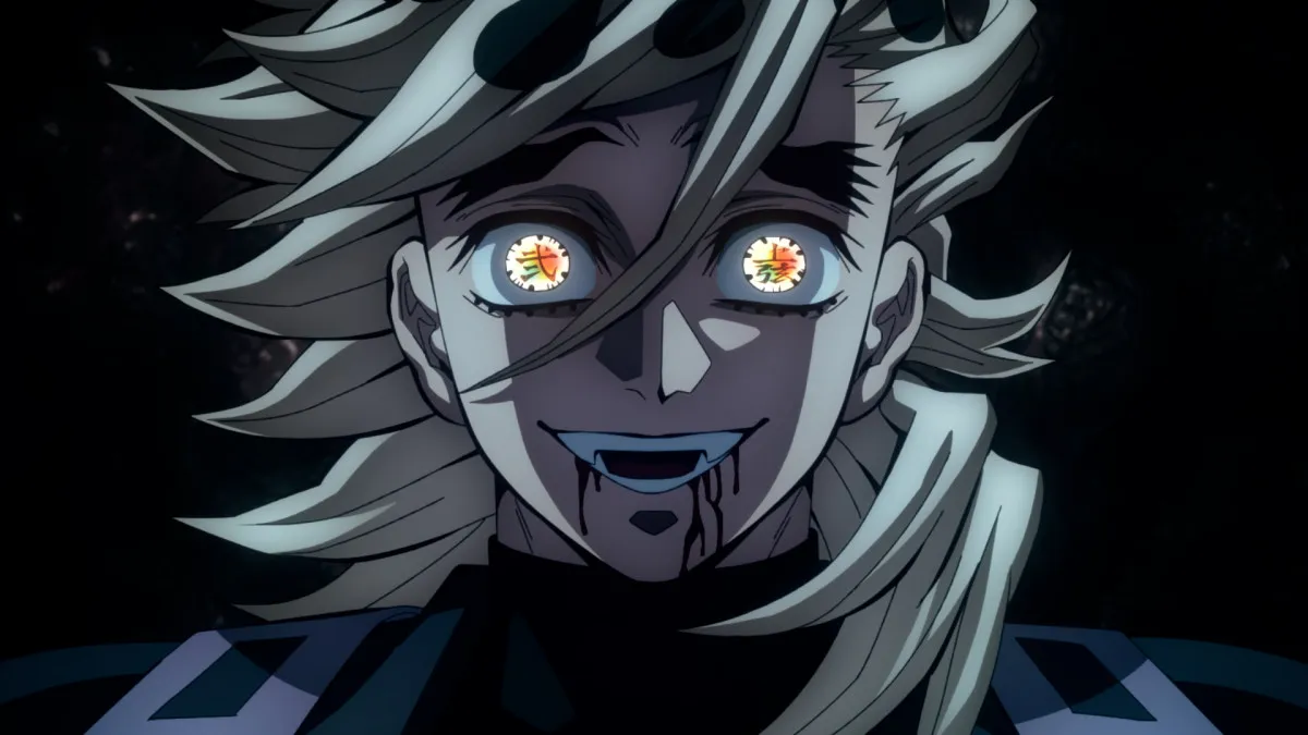 『鬼滅の刃』不気味すぎる…血だらけ童磨の笑顔　新場面カット大量解禁で「このイカれっぷり」「えぐかった」