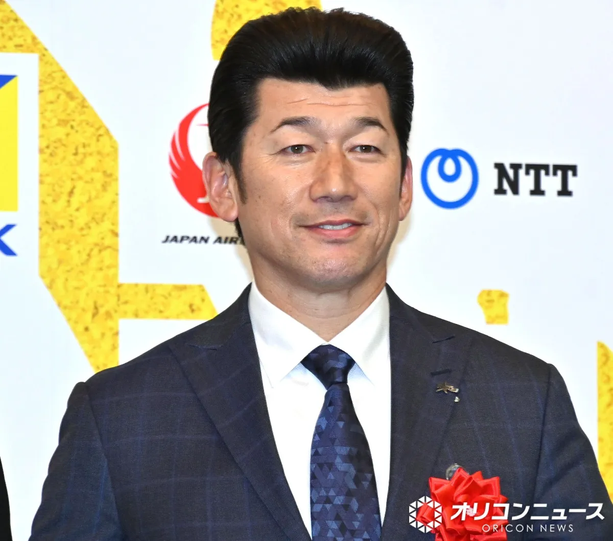 “ハマの番長”三浦大輔、ムロツヨシら豪華俳優陣との食事会で4ショット投稿「たしか御三方ともベイスターズファン」「べらぼう率が高い」「次回は佐藤浩市さんも」