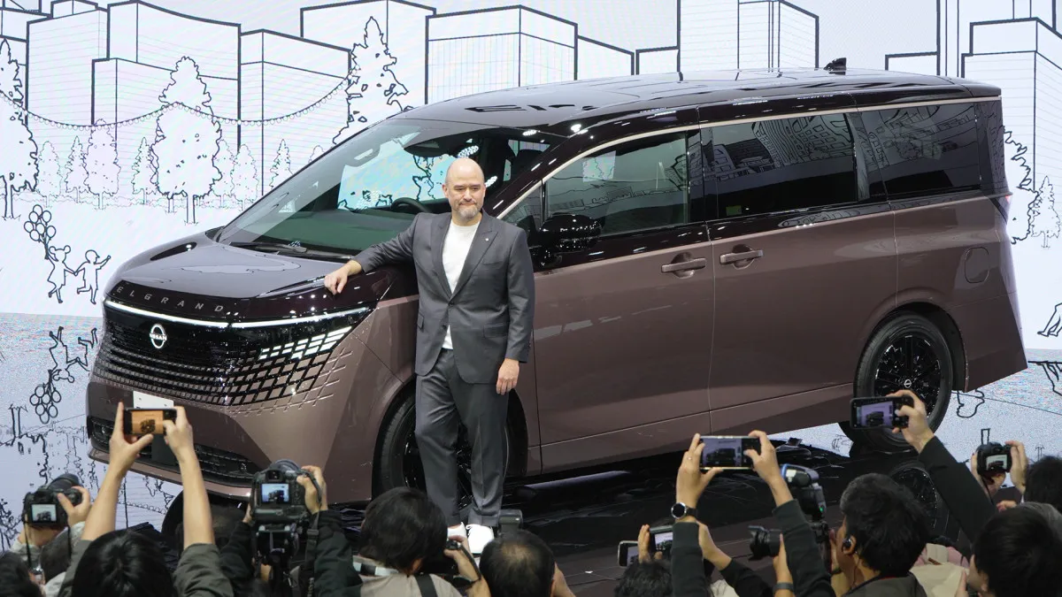 谷原章介、“元愛車”で16年ぶりフルモデルチェンジの日産“ミニバン”の進化に驚き「心動きました」