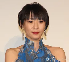45歳・酒井若菜、近影公開に反響「安定の愛くるしさ」「笑顔が素敵で美しい」　今年で“芸歴30年”