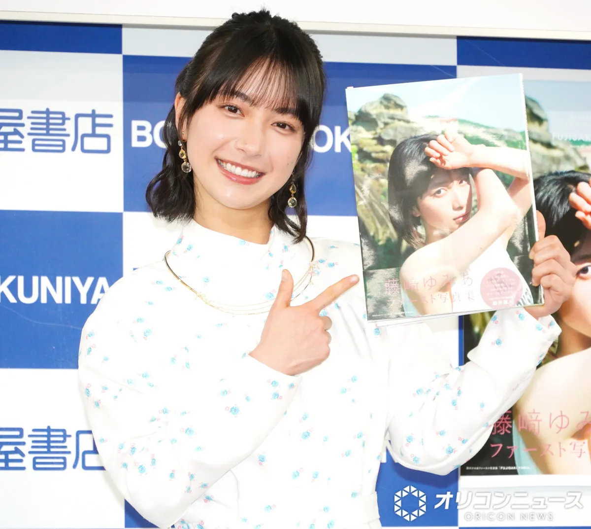 『イクサガミ』で注目の俳優・藤崎ゆみあ、憧れのギリシャ旅で“初めて”尽くし　初の写真集を発売