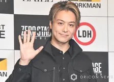 EXILE TAKAHIRO、“緩急激しい”オフショットが話題「ムロツヨシさんに似てない？」「新しいウィッグかと思いました」