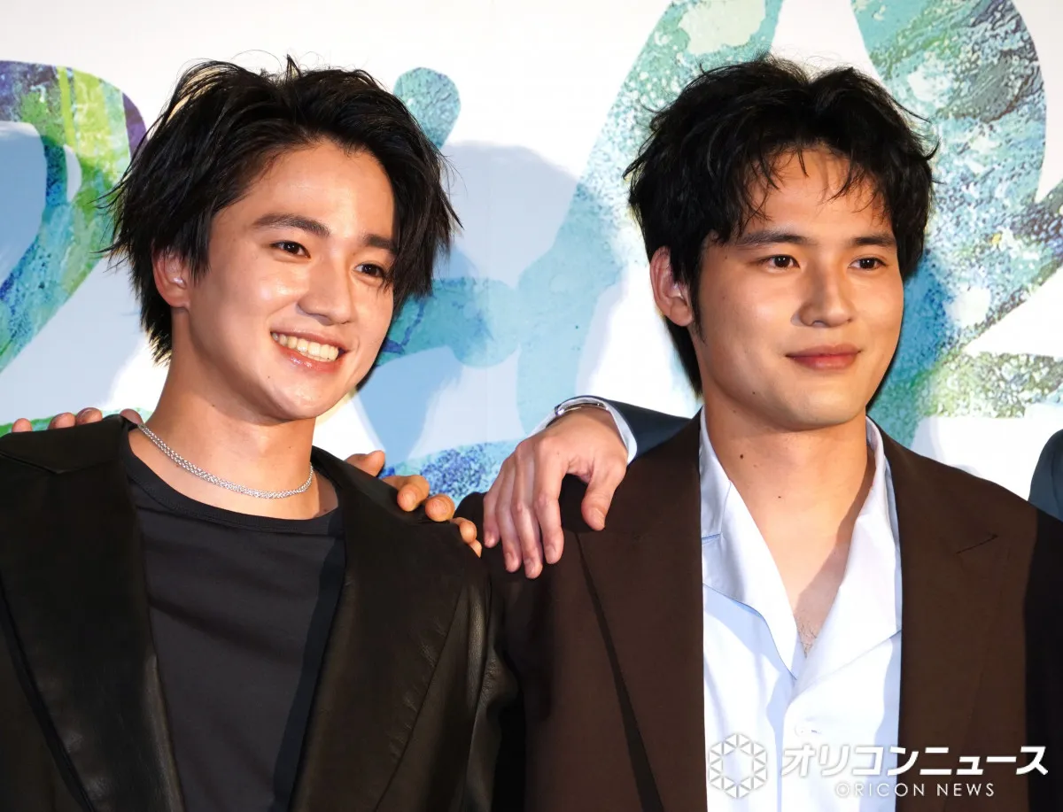 水上恒司＆木戸大聖、向き合って言葉送り合い赤面　照れまくりで「女の子みたいになってる」