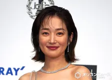 高梨臨、夫・槙野智章が“ラブラブ”夫婦2ショットに反響　37歳の誕生日を祝福「素敵だなぁ〜」「ホントに理想の夫婦」