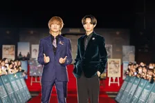 King ＆ Prince、“雨の歌舞伎町”で堂々レカペ　ファンへ寒さ気遣う優しさも