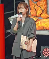 【M-1】敗者復活MC・齊藤京子の“衣装”に注目相次ぐ「ヒコロヒーすぎる」