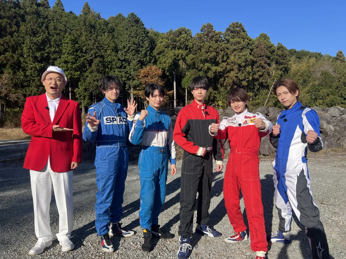 ACEes、地上波初特番＆生放送で結成イヤーを締めくくる　「カースタント歌謡祭」「コスプレ水上ゴザ走り」で奮闘