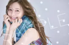 白石麻衣2026年カレンダー発売「2026年も同じ時間を一緒に」