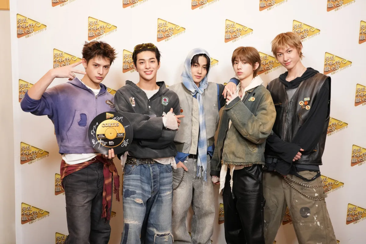 【今年イチバン聴いた歌】BTS・TXTの弟分CORTIS、日本の年末音楽番組に”日本ブランド衣装”で登場「せっかく来たので…」【コメント全文】