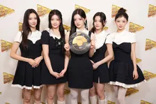 【今年イチバン聴いた歌】ILLIT、洗練されたワンピース姿で登場「私たちILLITの魅力をたくさんお届けできるようなステージを」【コメント全文】