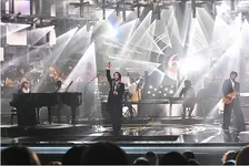 【レコ大】Mrs. GREEN APPLE「ダーリン」で大賞　バンド初の3連覇で覚悟「大義をすごく考えます」