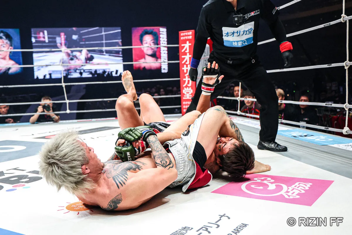 【RIZIN】ジョリー、芦澤竜誠に一本勝ち！　腕十字で25秒殺！【写真追加】