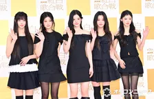 【紅白】ILLIT、“妖精ビジュアル”で登場　“いい曲だと思ったら…”楽曲クレジットが話題に「セカオワの…」