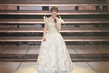 【紅白】岩崎宏美、名曲「聖母たちの…」披露にSNS反響「火サスなつい」「あの崖が見えた」