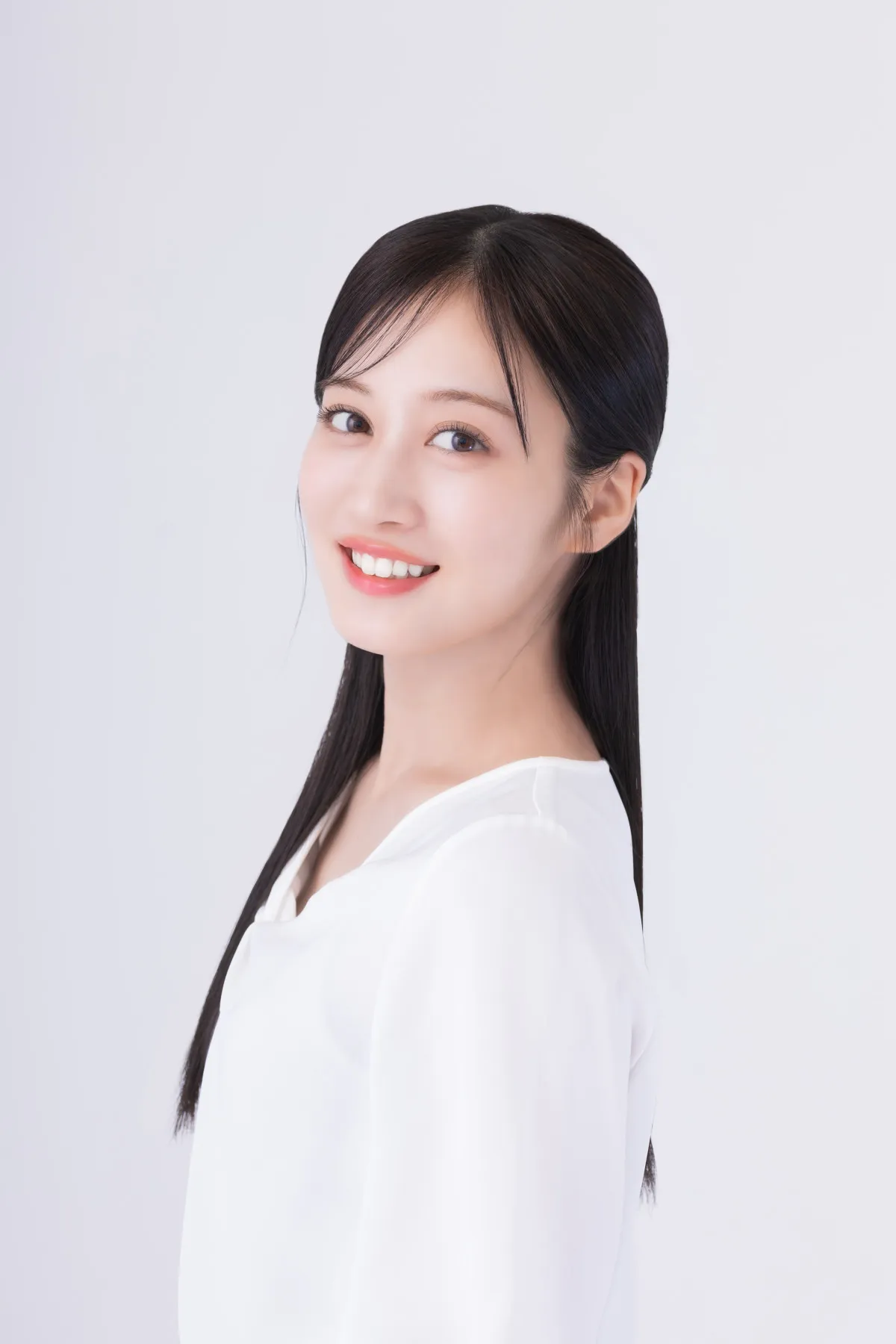 元NMB48川上千尋、元日から吉本興業所属に　俳優業中心に幅広い分野へ「記憶に残る存在に…」