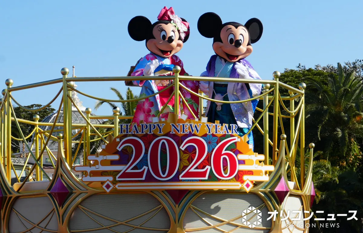 ミッキー＆ミニーらが和装姿で登場！ディズニーでお正月イベントがスタート