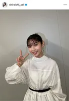 大河『豊臣兄弟！』出演も話題の白石聖、モノトーンコーデの笑顔ショット添え新年あいさつ「皆さま本年も宜しくお願い致します！」