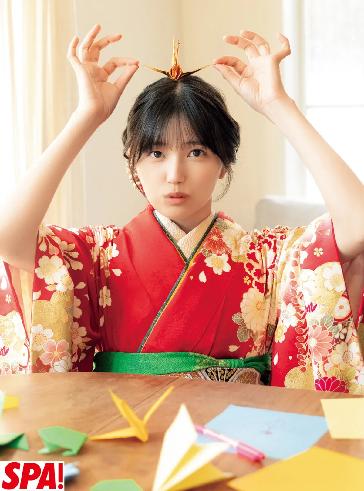 乃木坂46五百城茉央、艶やな迎春グラビア披露　振り袖姿で『週刊SPA!』初登場