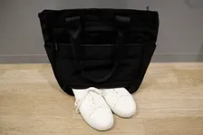 合計16ヵ所のポケットが備わる”高機能バッグ”、ジム靴まで収納…タイパ＆コスパ重視のビジネスパーソンの味方に