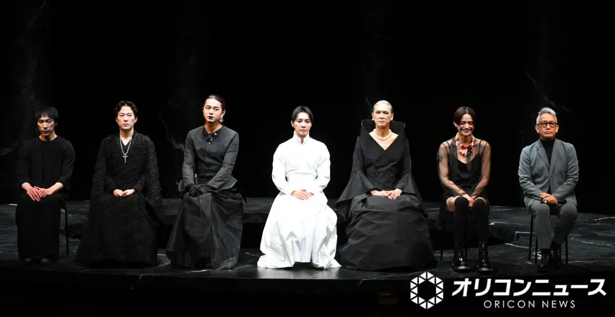 成宮寛貴、東出昌大、加藤雅也ら、6人の女性をオール男性キャストで演じる舞台『サド侯爵夫人』　初日前会見で妖艶な装い