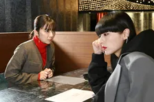 “仕事も恋もドン底編集者”上白石萌歌、“変人動物学者”生田斗真と出会う　『パンダより恋が苦手な私たち』場面写真公開